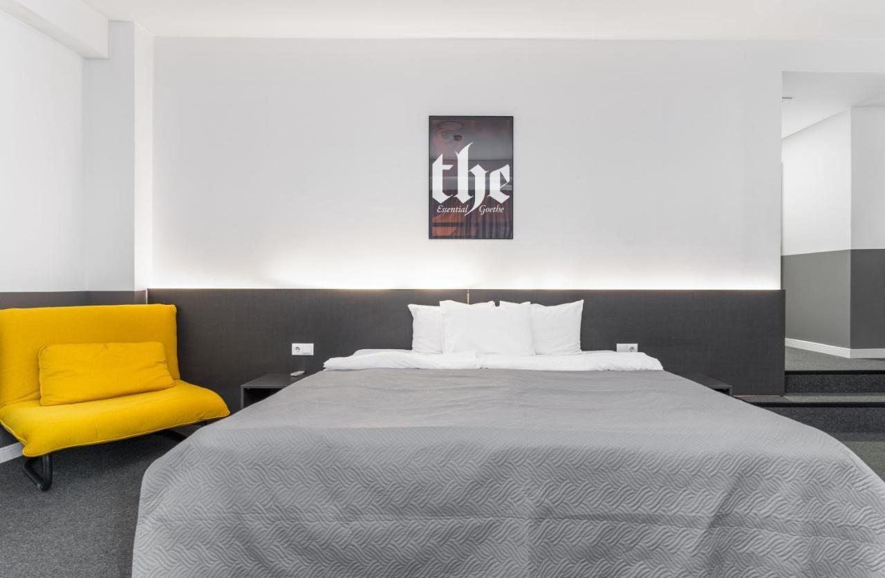 Elesa Hotel