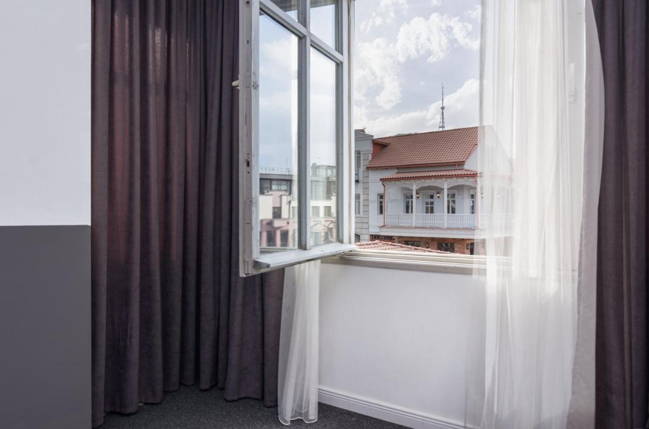 Elesa Hotel