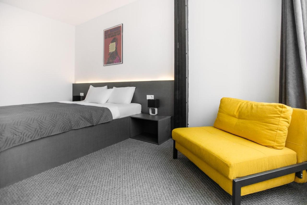 Elesa Hotel